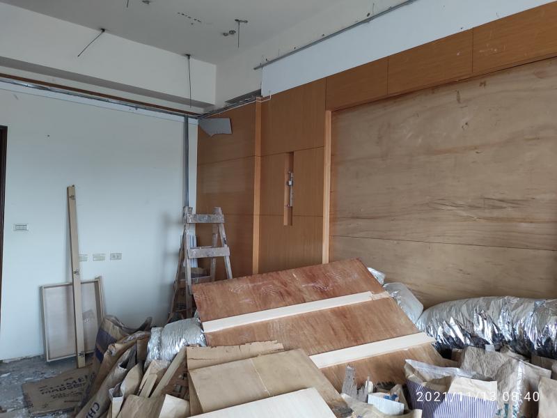 施工中