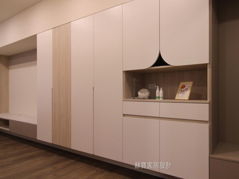 玄關、電視牆